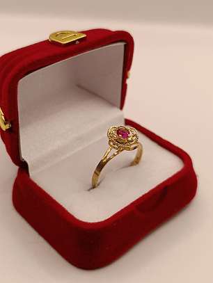 Anillo rosa rubí de Oro 18k 2.6 grs