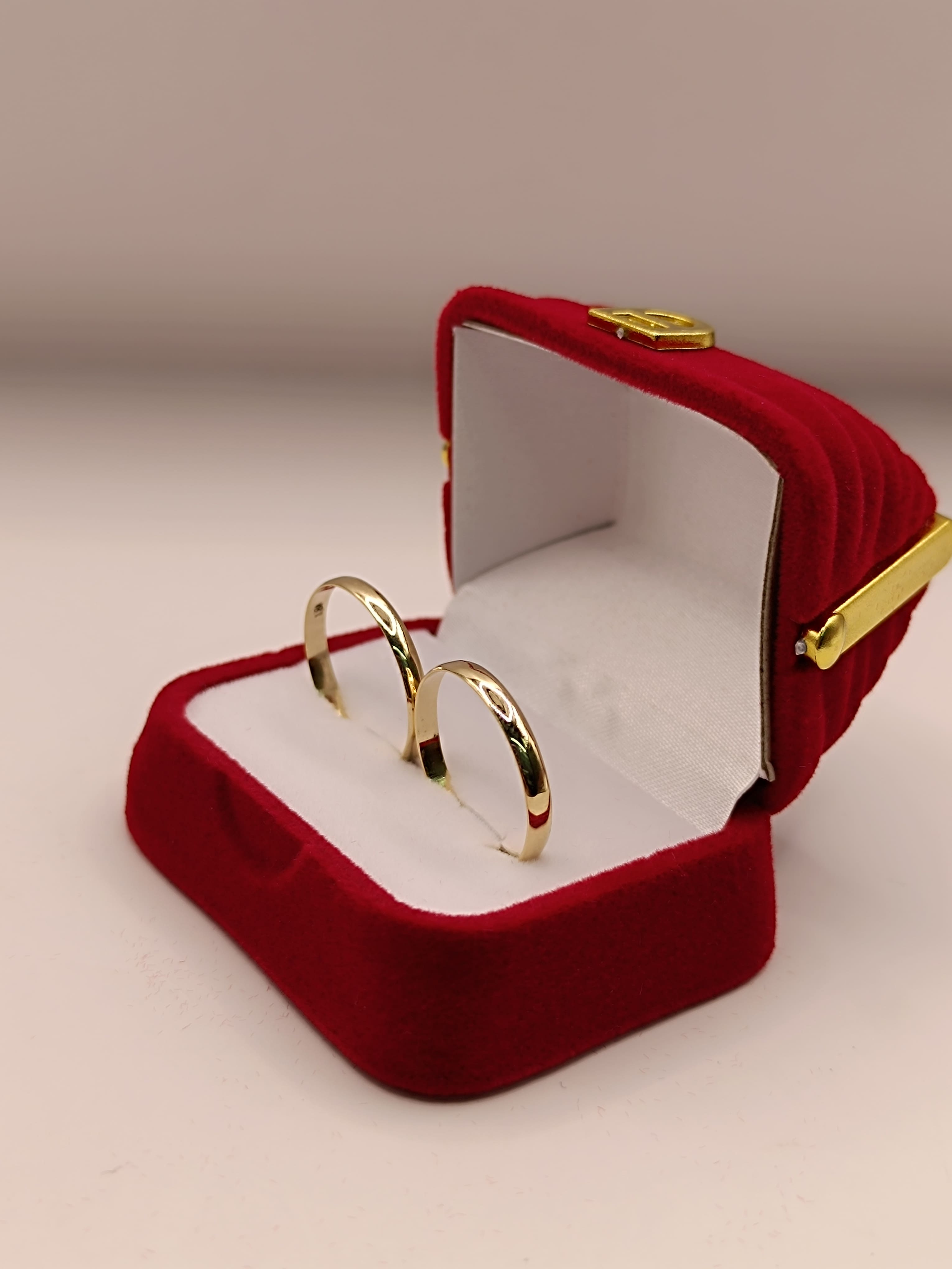 Argollas lisas 2.8 grs Oro 18k 1