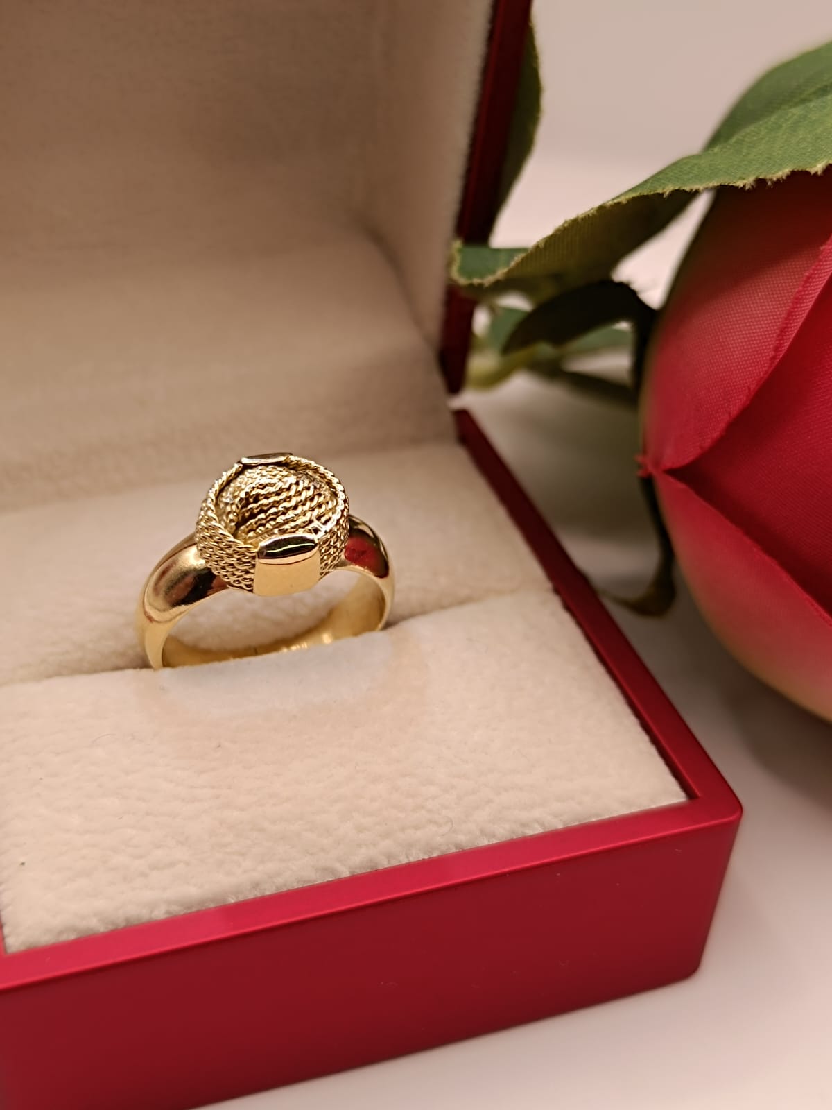 Anillo chevalier nudo 4.5 grs Oro 18k 3