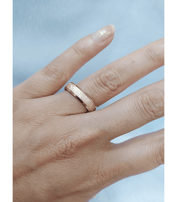 Argolla de matrimonio 5 mm tallada 2.5 grs Oro 18k