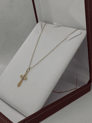 Cadena limada 55 cm con cruz tallada 6 grs Oro 18k