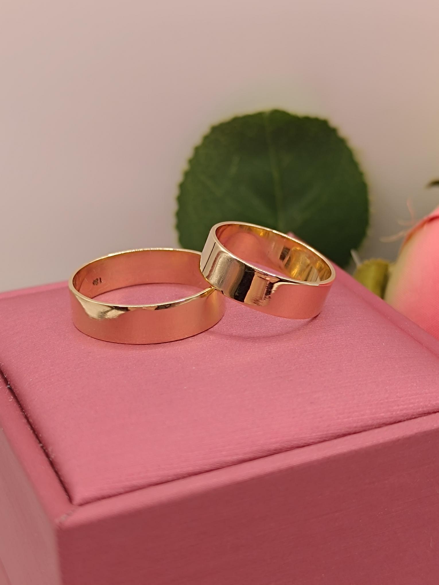 Argollas de matrimonio planas 5 mm 5 grs Oro 18k 4