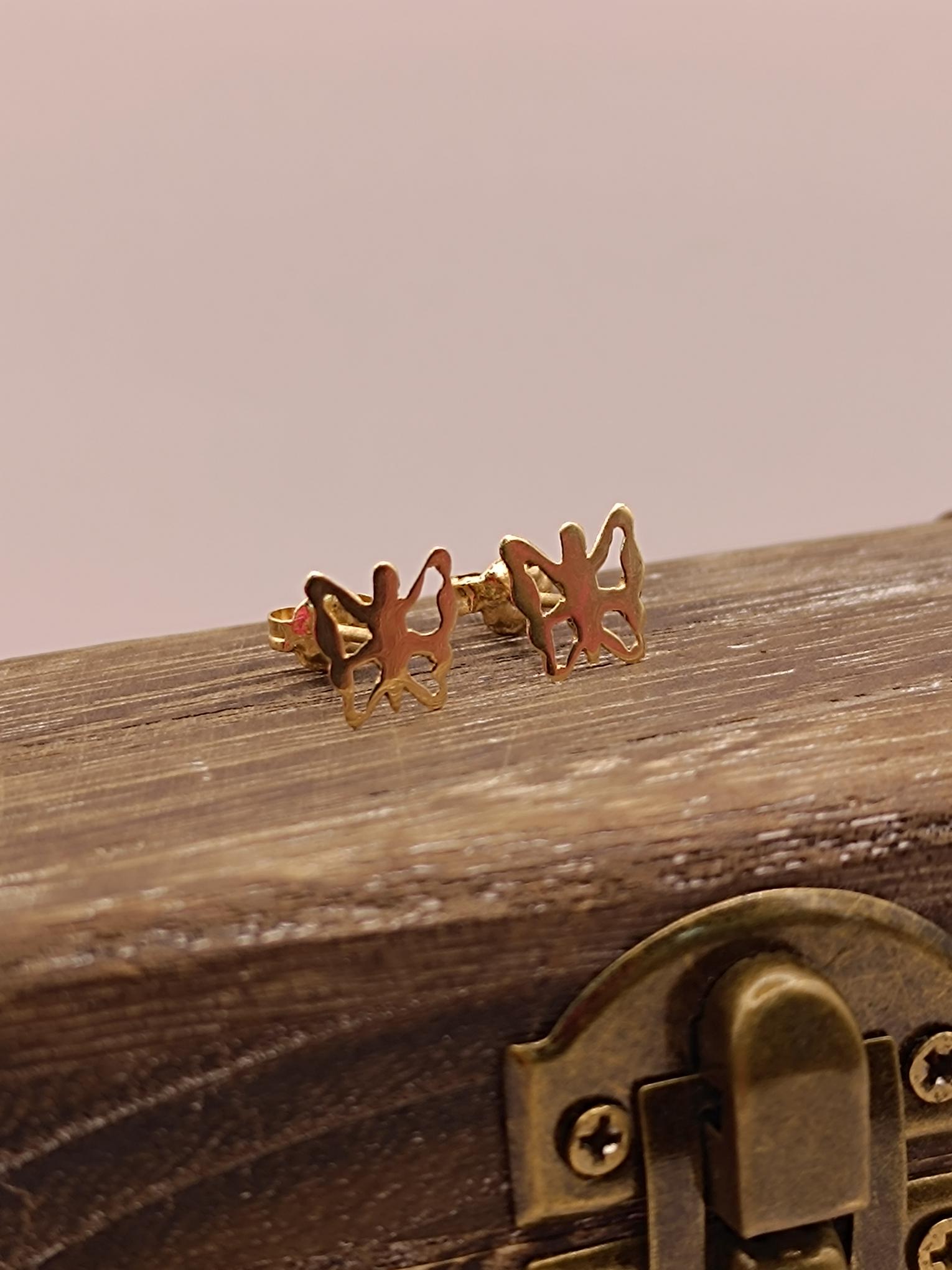 Aros mariposa 10 mm 1.8 grs Oro 18k 3