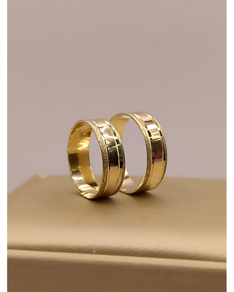 Argollas de matrimonio borde satinado 6 mm 6.5 grs Oro 18k 