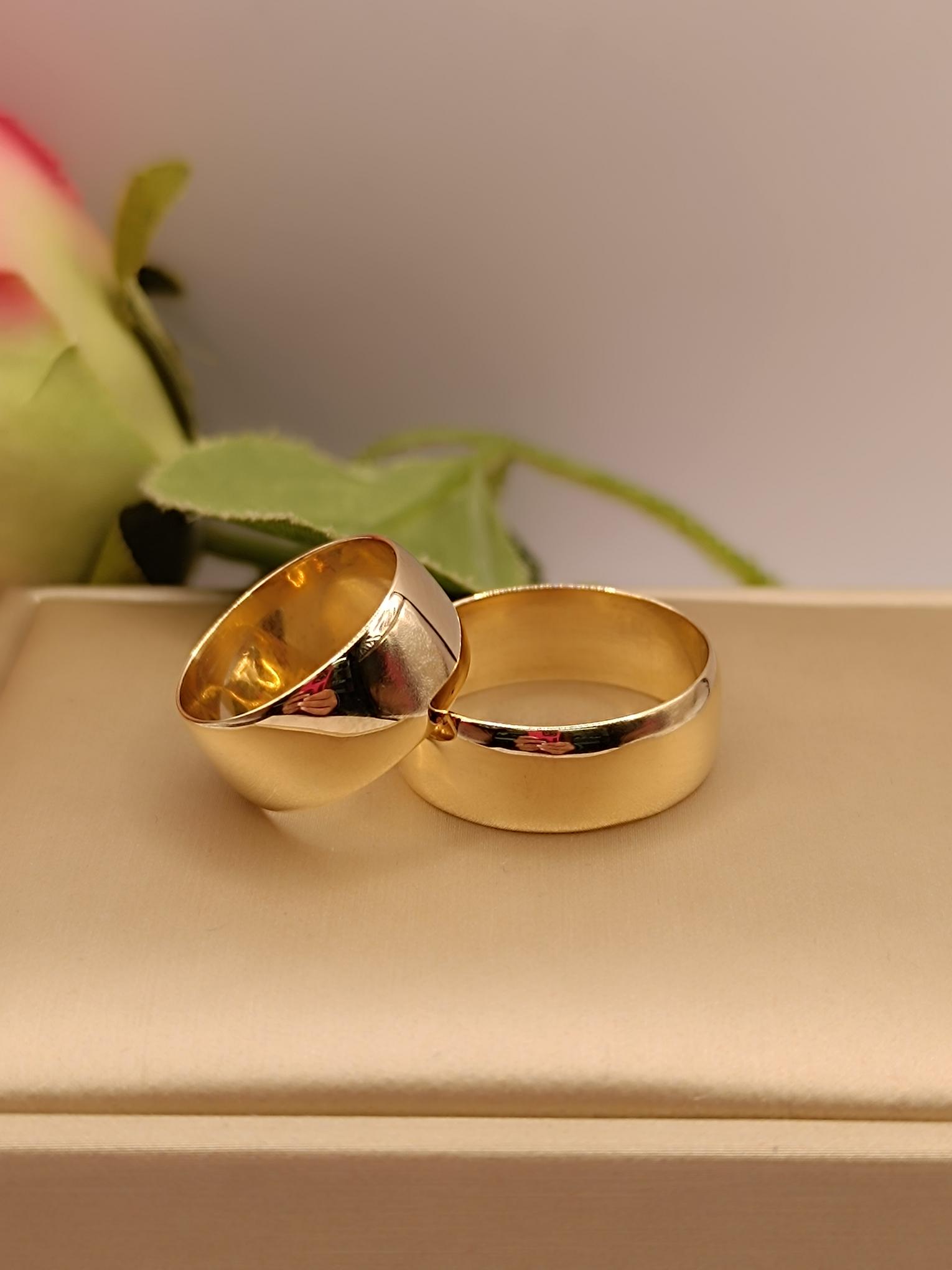 Argollas media caña 8 mm 14 grs Oro 18k 3