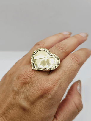 Anillo tazo corazón con piedras circones 6 grs Oro 18k