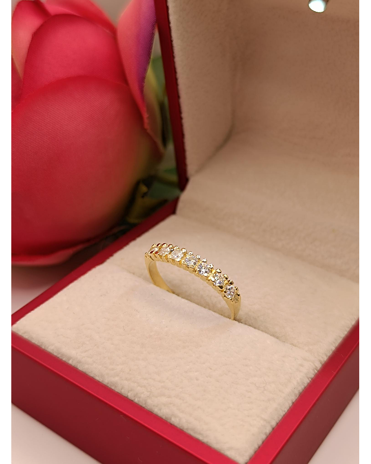 Anillo medio cintillo circones 3 grs Oro 18k