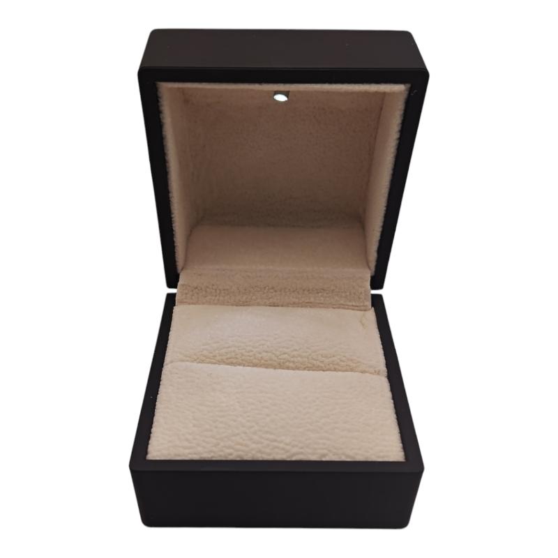 Caja joyas con luz led negra 1