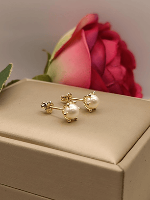 Aros pistilo perla cultivada 9 mm 3 grs Oro 18k