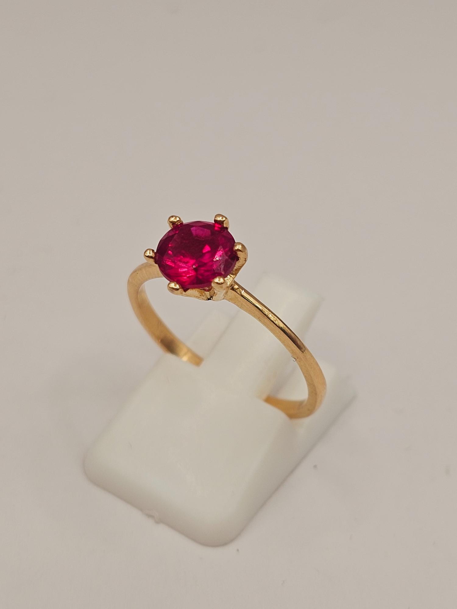 Anillo solitario rubí 6 grifas 2.4 grs Oro 18k  7