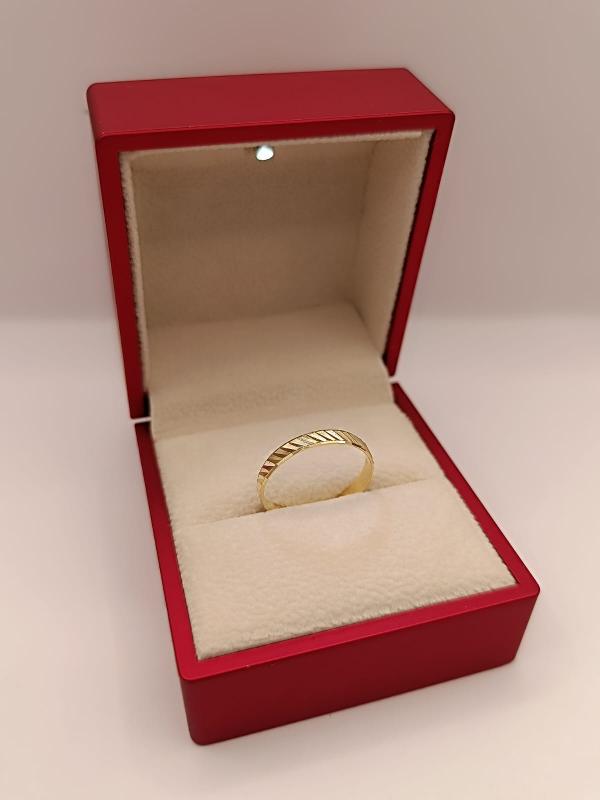 Ilusión diagonal 2 mm 1.1 grs Oro 18k  2