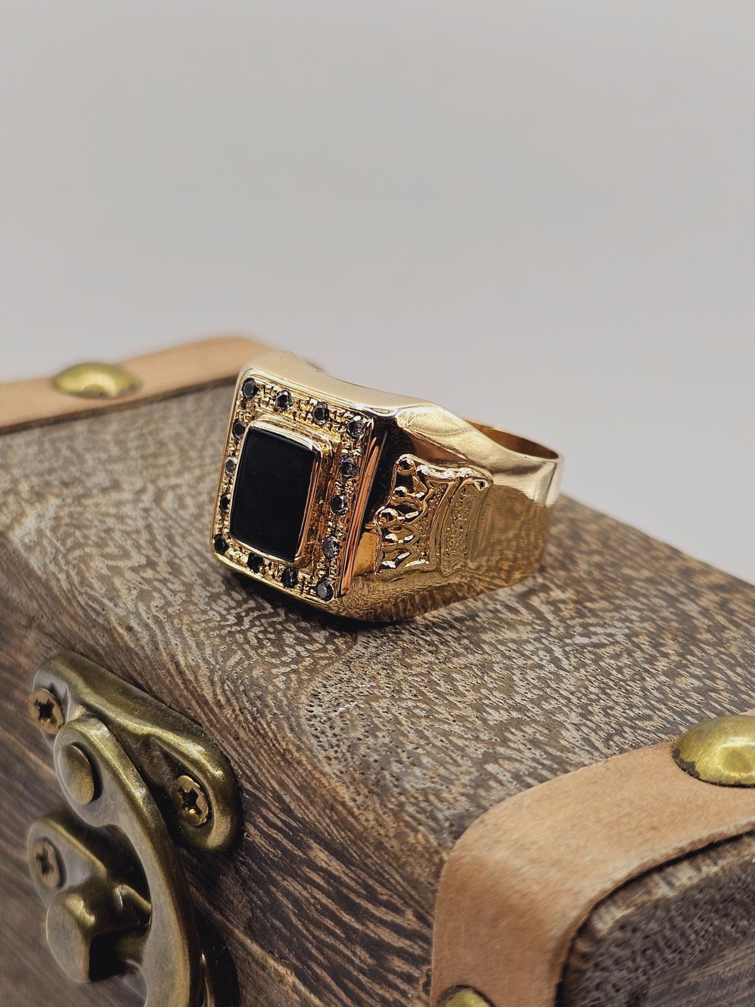 Anillo varón king onix 13 grs Oro 18 k 2