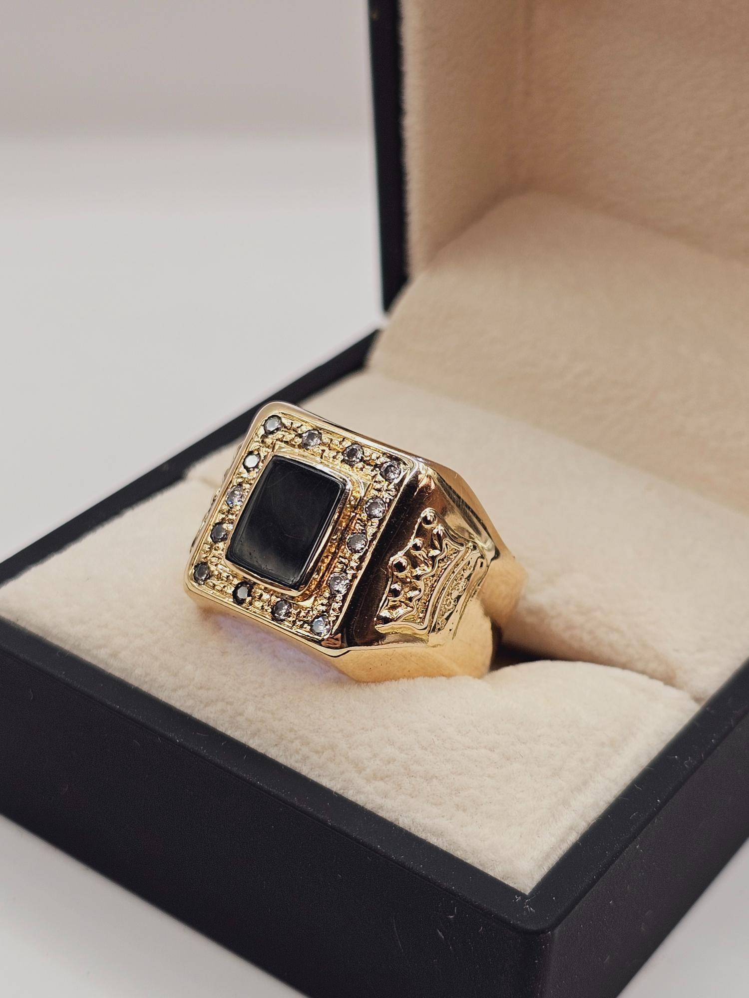 Anillo varón king onix 13 grs Oro 18 k 7