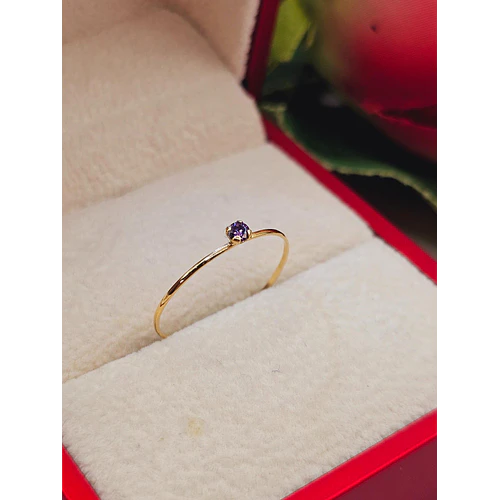 Anillo solitario amatista 0.5 grs Oro 18k