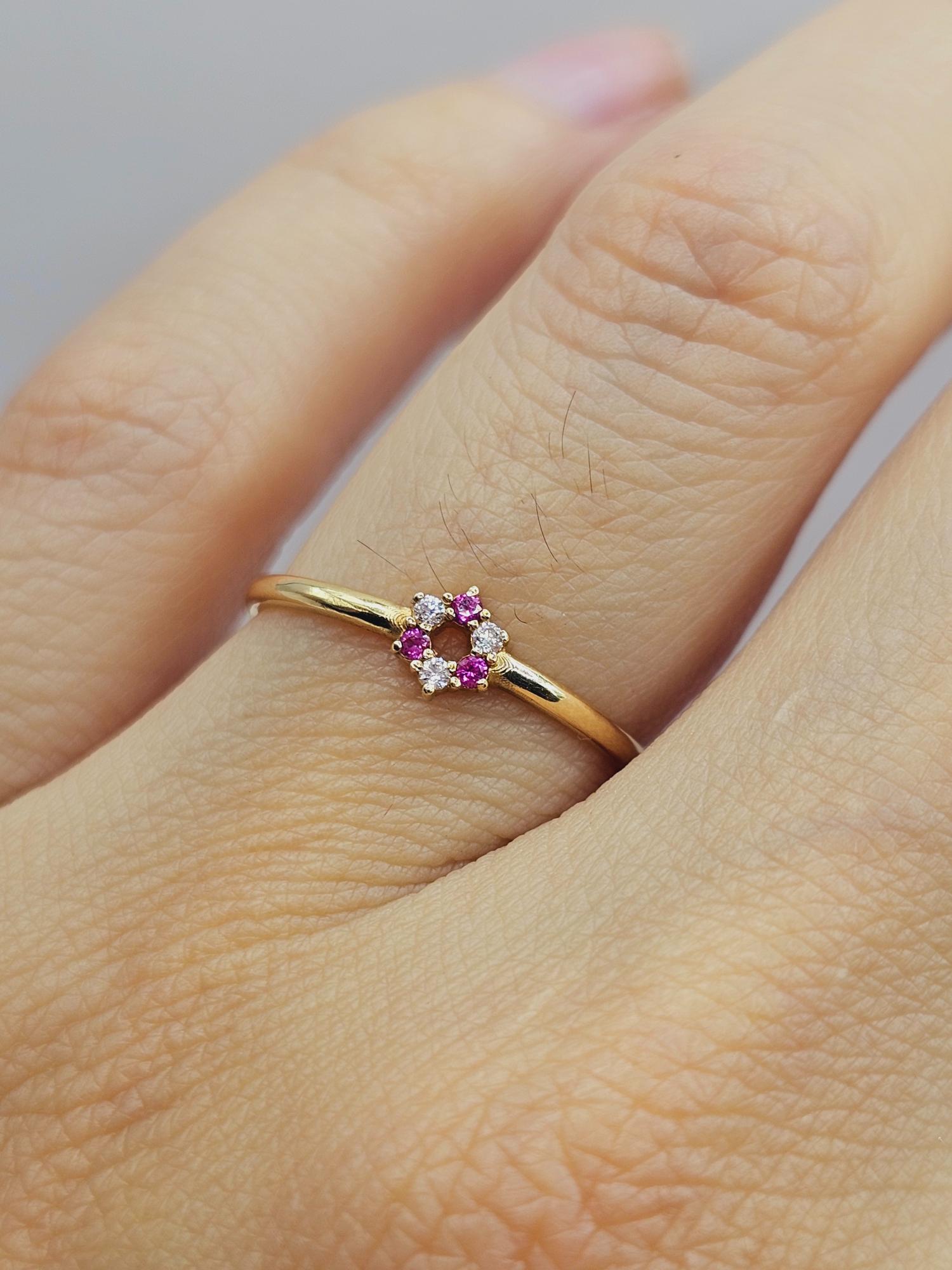 Anillo roseta rubíes y circones 1.6 grs Oro 18k 5