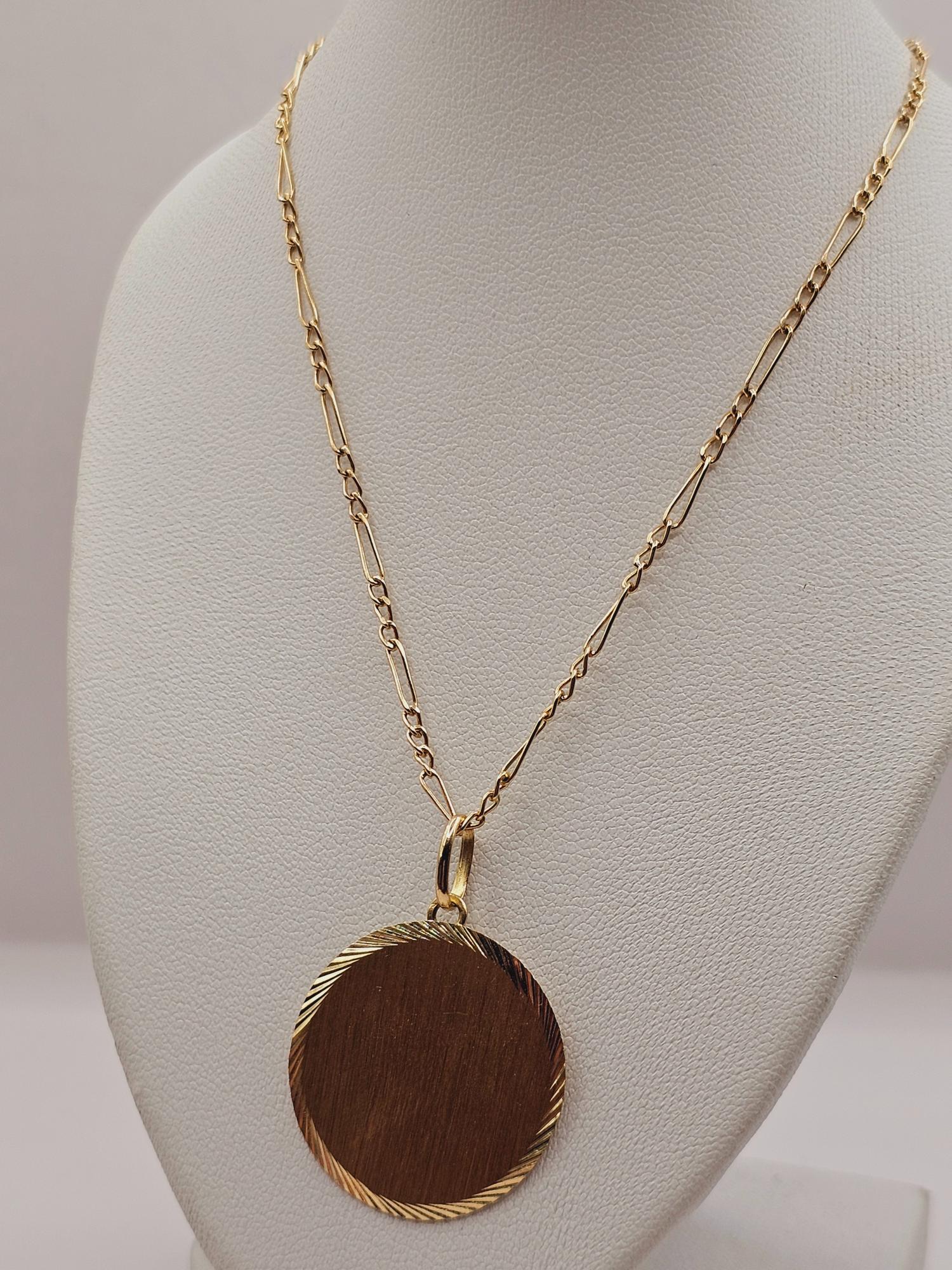 Cadena cartier 60cm y disco satinado 8.5 grs Oro 18k 1