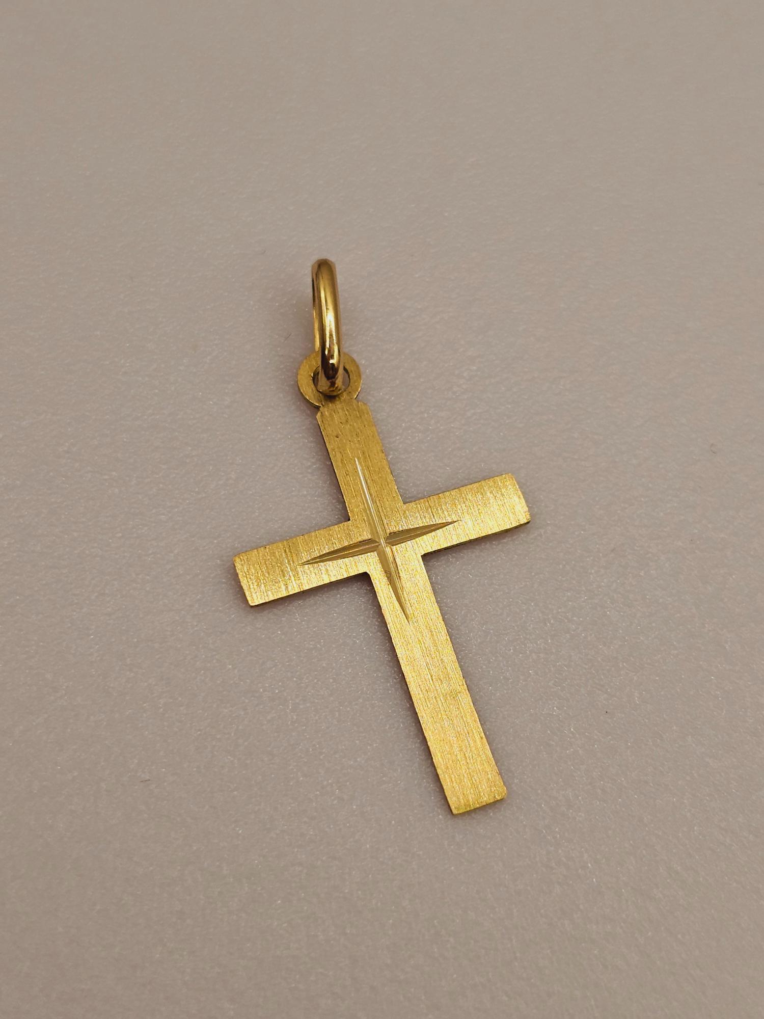 Colgante cruz calada 3 cm 1.2 grs Oro 18k 4