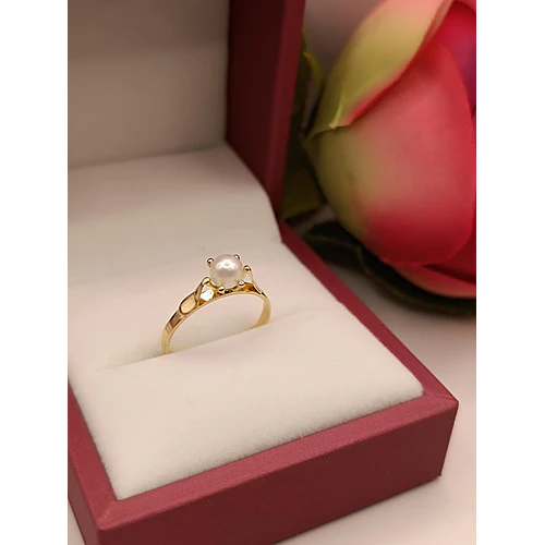 Anillo pistilo perla cultivada 2.2 grs Oro 18k 