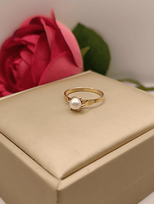 Anillo pistilo perla cultivada 2.2 grs Oro 18k 