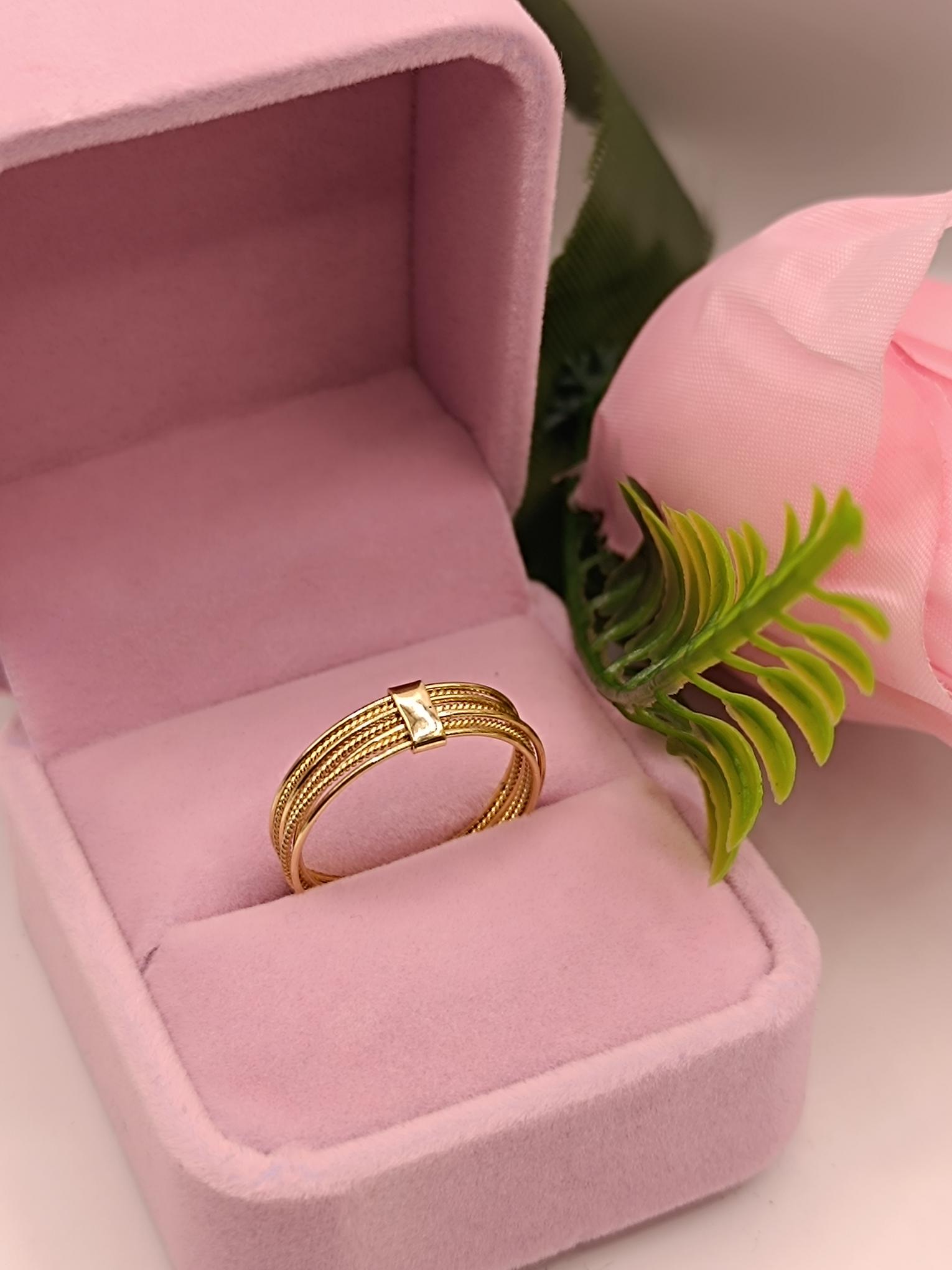 Anillo semanario 2.5 grs Oro 18k 6