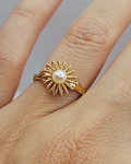 Anillo sol perla cultivada 2.5 grs Oro 18k