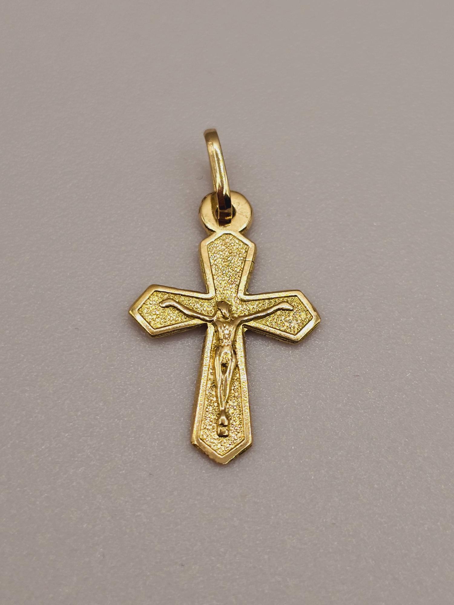 Colgante cruz con cristo 16 mm 1.1 grs Oro 18k 3