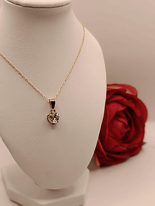 Cadena limada 50 cm y colgante corazón con circón 3.2 grs Oro 18k