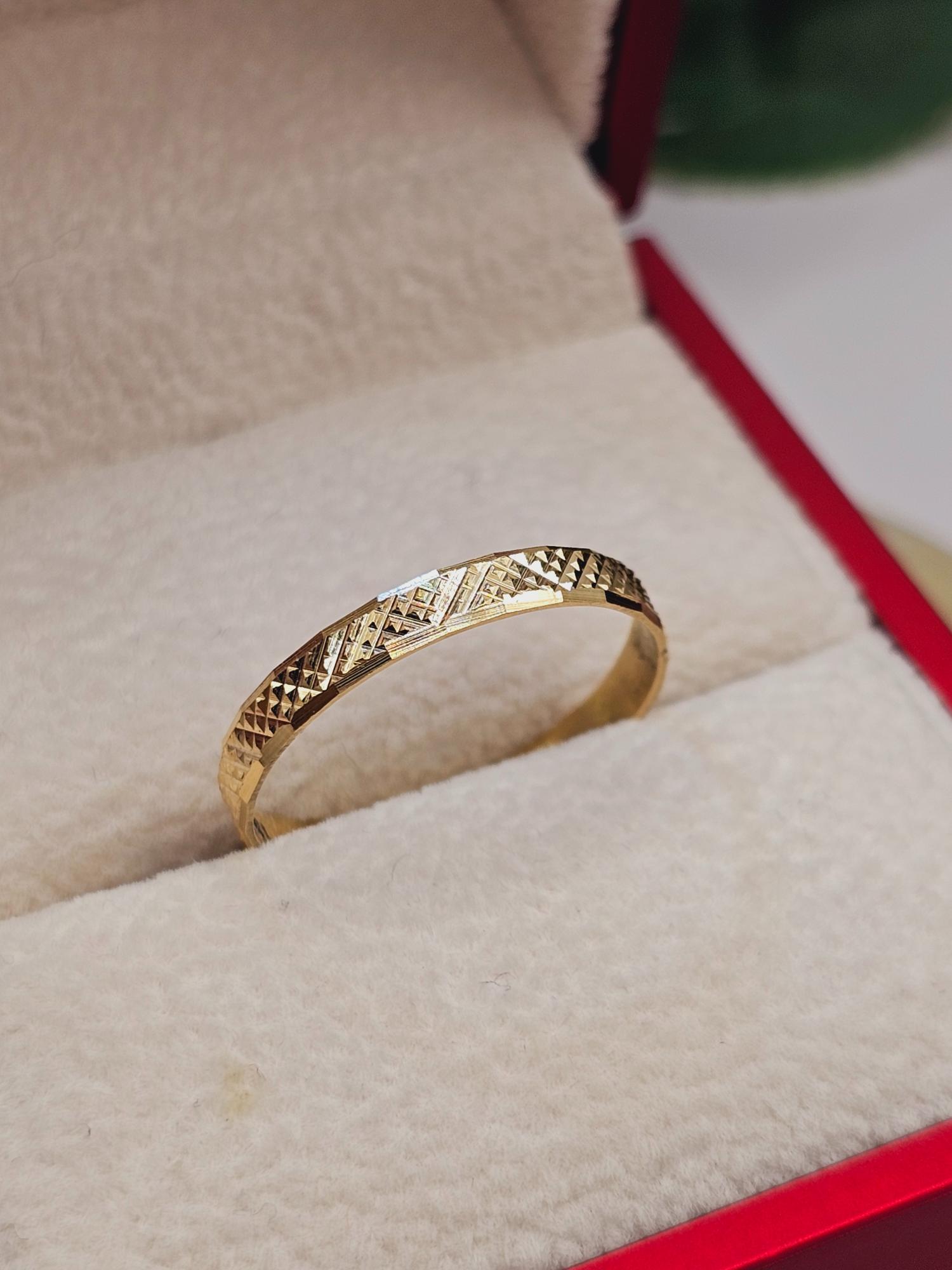 Argolla de matrimonio tallada 3 mm 1.5 grs Oro 18k 2