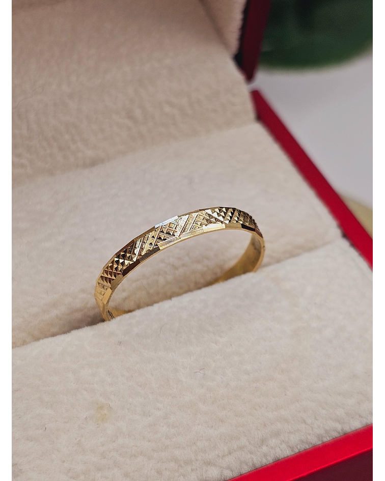 Argolla de matrimonio tallada 3 mm 1.5 grs Oro 18k