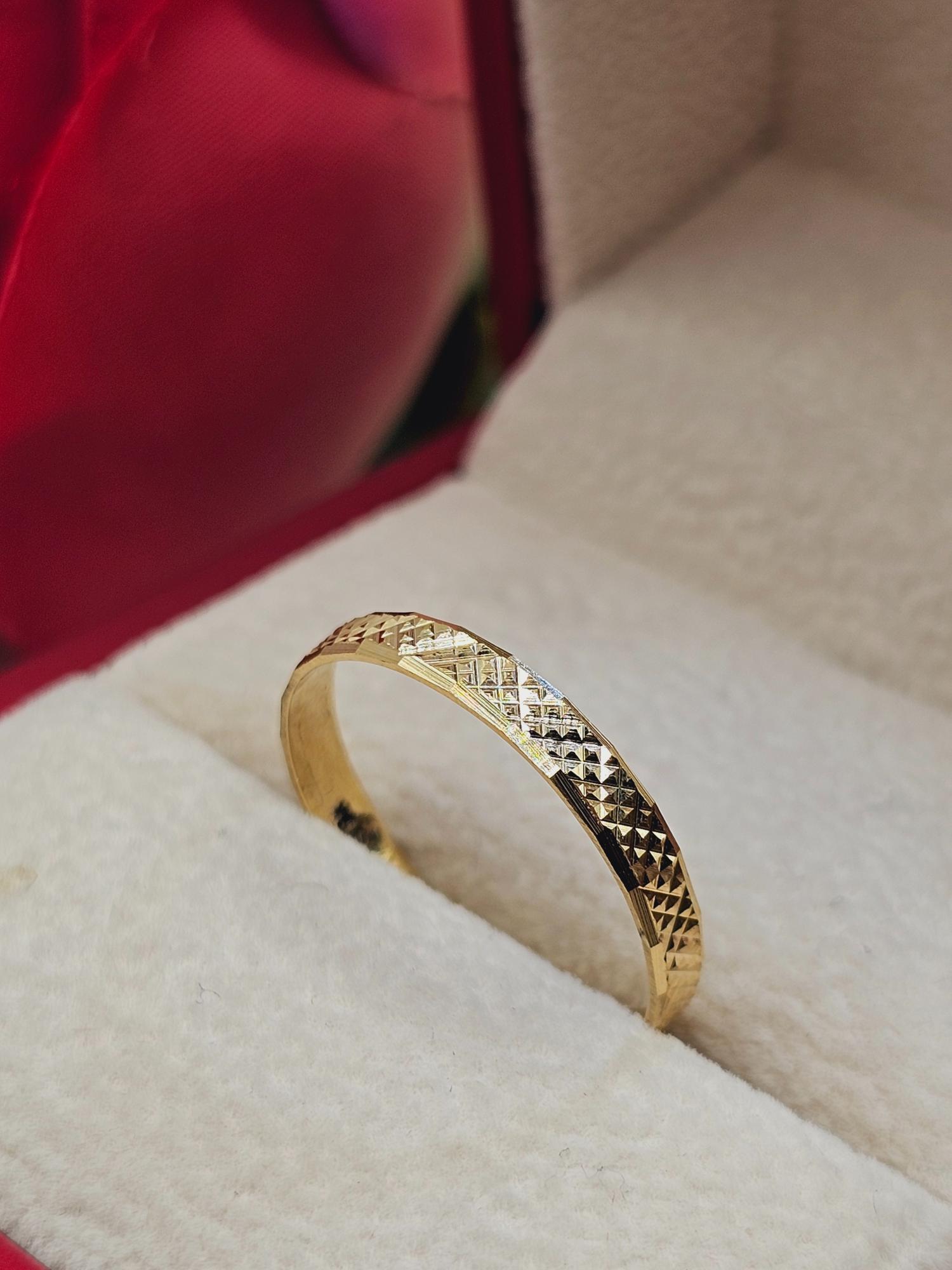 Argolla de matrimonio tallada 3 mm 1.5 grs Oro 18k 3