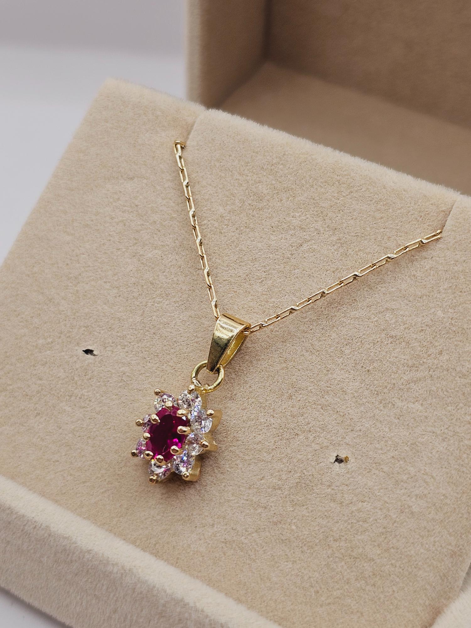 Cadena limada 50 cm y colgante lady rubí 3.6 grs Oro 18k 4