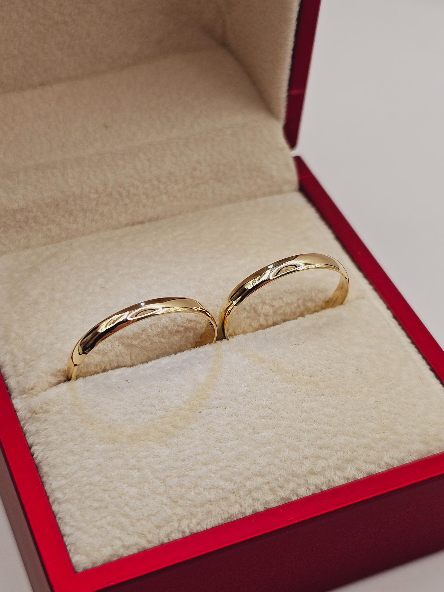 Ilusiones media caña 2 mm 2.2 grs Oro 18k 2