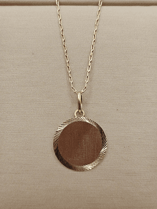 Cadena limada 50 cm y disco satinado 19 mm 3.7 grs Oro 18k