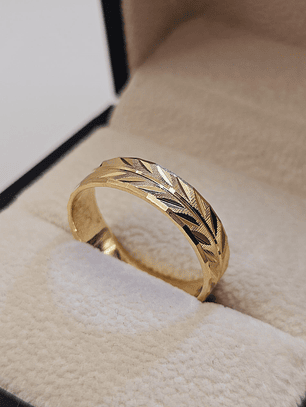 Argolla espiga 6 mm 5 grs Oro 18k