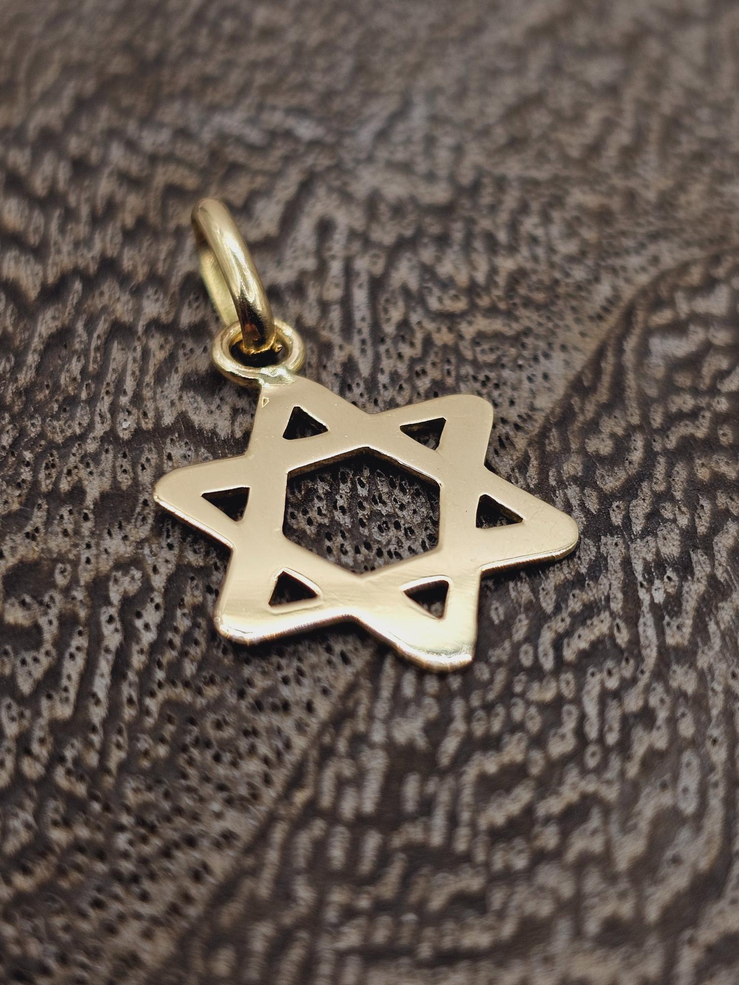 Colgante estrella de David 24 mm 0.7 grs Oro 18k 3