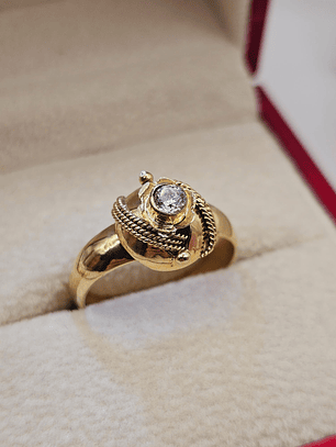 Anillo chevalier clásico circón 4 grs Oro 18k