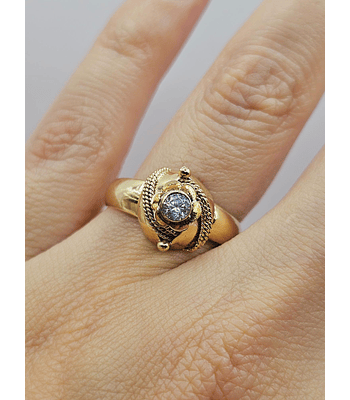 Anillo chevalier clásico circón 4 grs Oro 18k