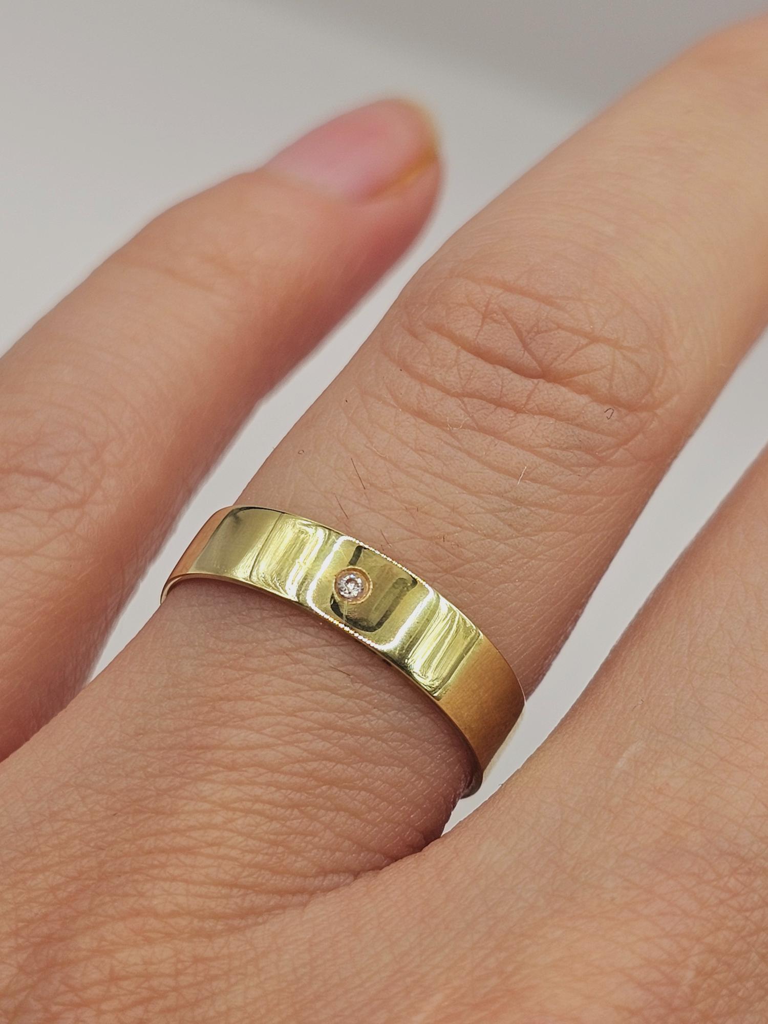 Anillo 4 mm con punto diamante 2 grs Oro amarillo 18k  3