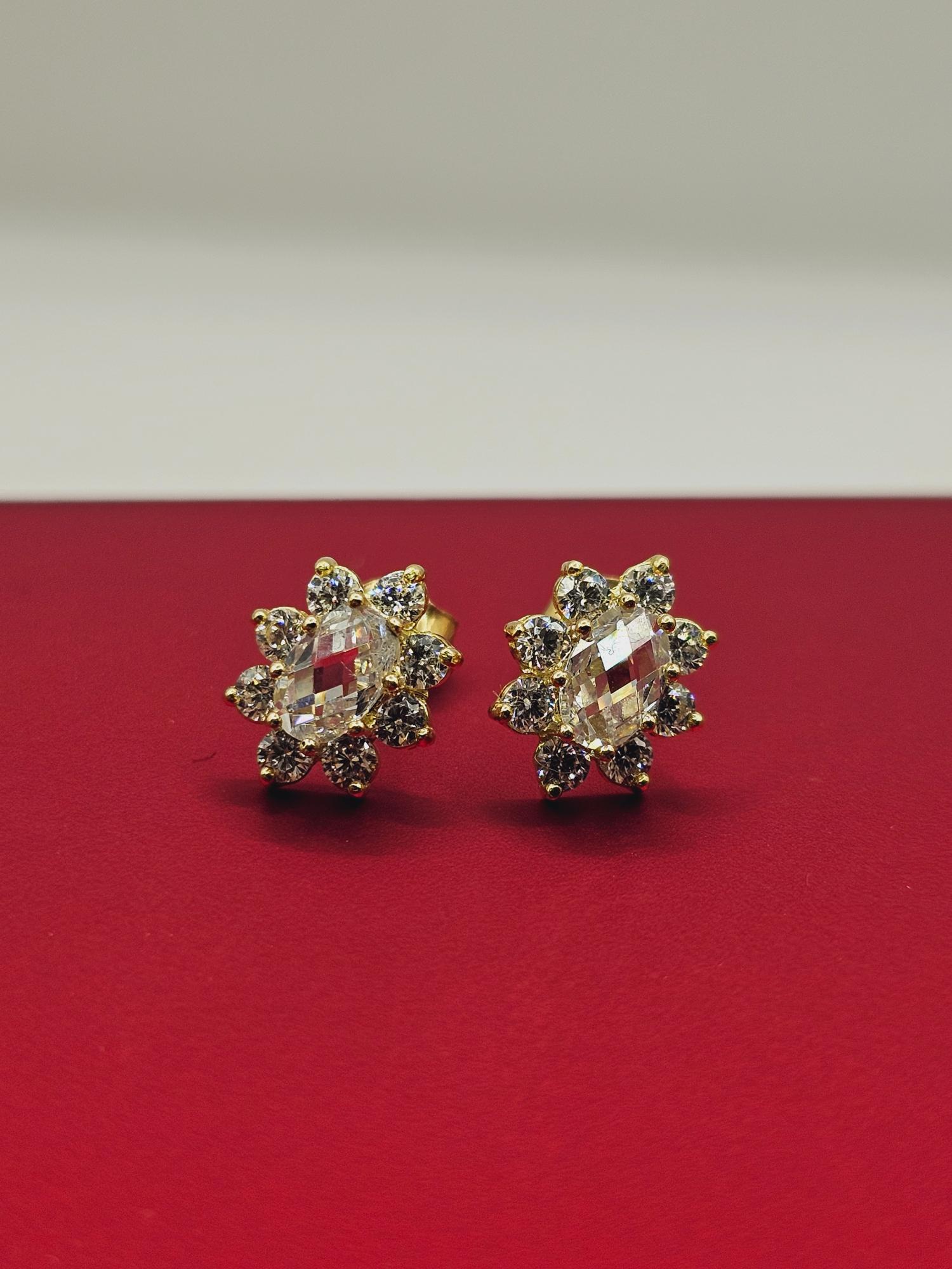 Aros lady circones 2.5 grs Oro 18k 5