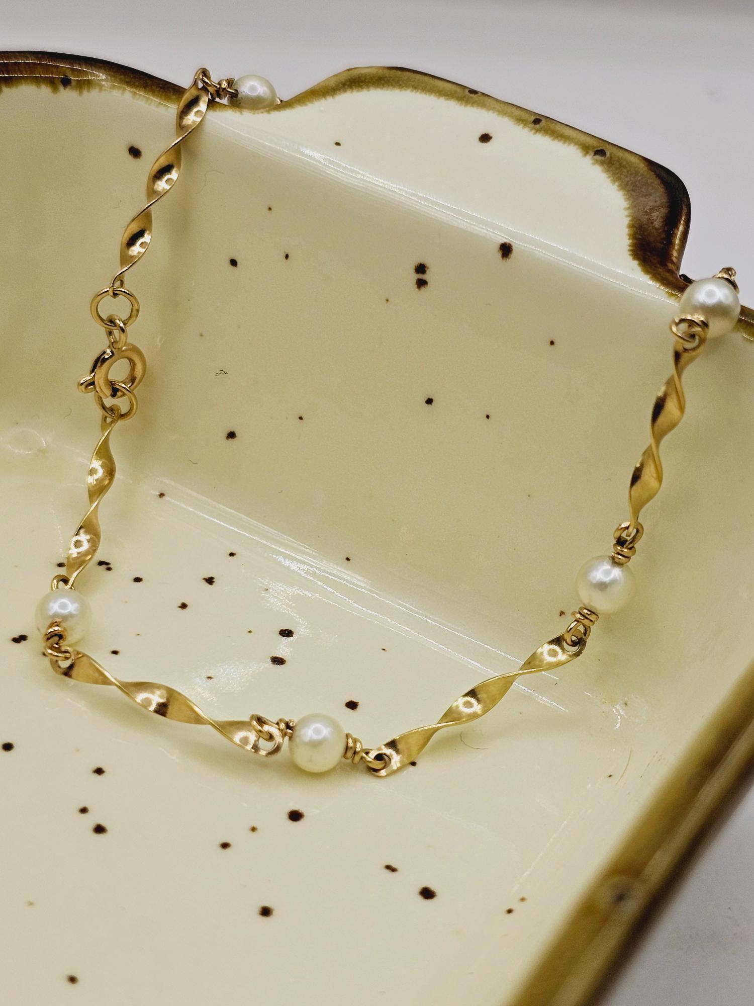 Pulsera torcida y perlas cultivadas 19 cm 3,8 grs Oro 18k 4