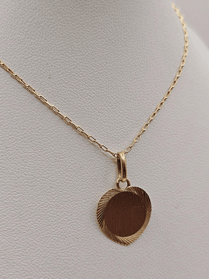 Cadena limada 50 cm y corazón satinado 14 mm 3 grs Oro 18k