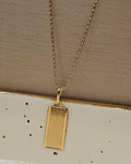 Cadena limada 50 cm y placa rectangular 2 cm 3.1 grs Oro 18k