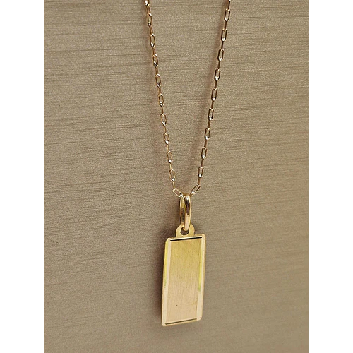 Cadena limada 50 cm y placa rectangular 2 cm 3.1 grs Oro 18k