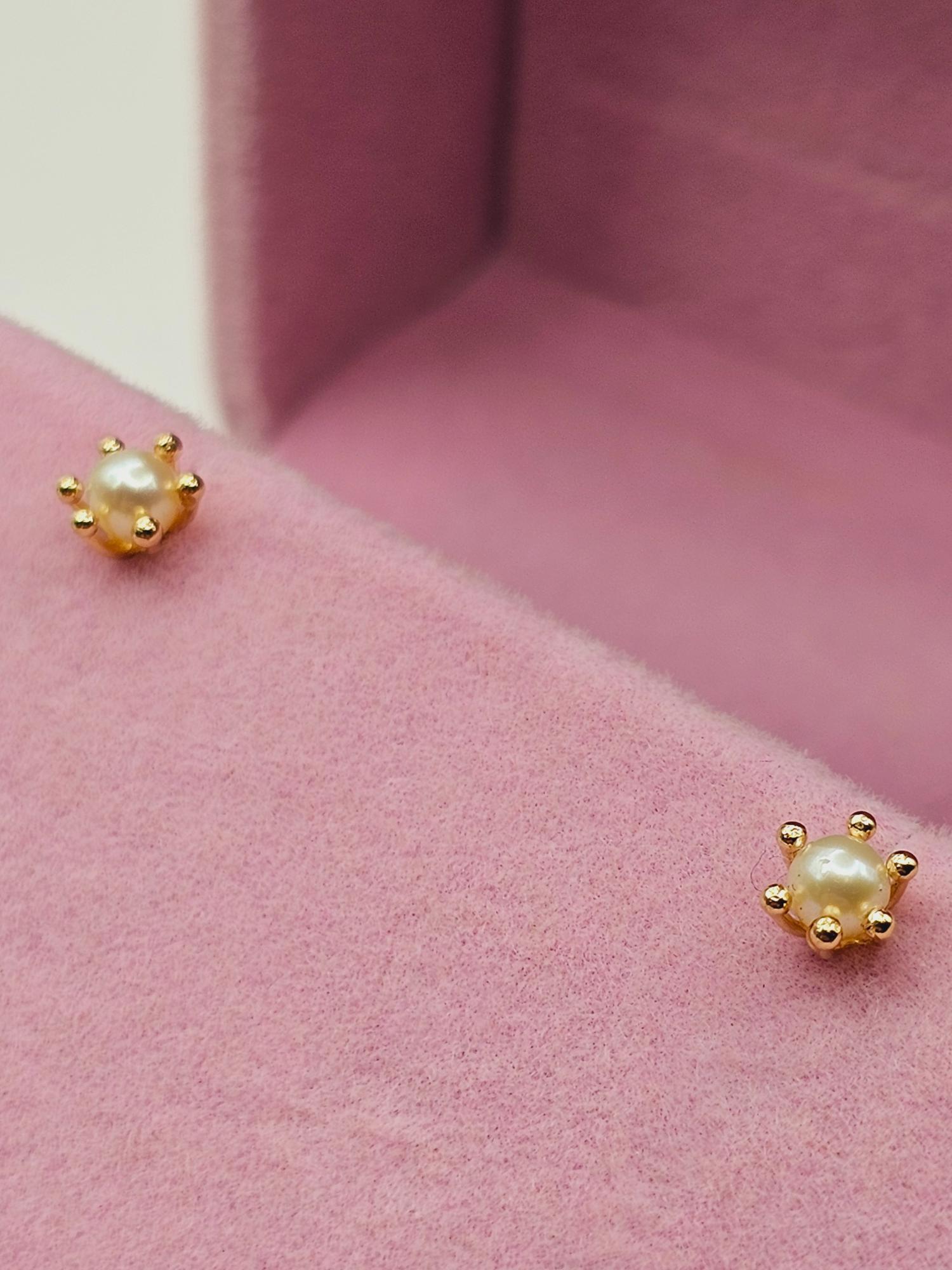 Aros pistilo Perla Cultivada pequeños 6 mm 0.8 grs Oro 18k 4