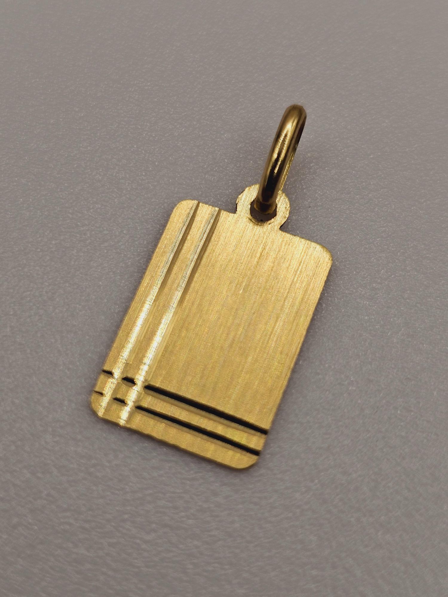 Colgante placa satinada 2.4 cm 1.2 grs Oro 18k 2