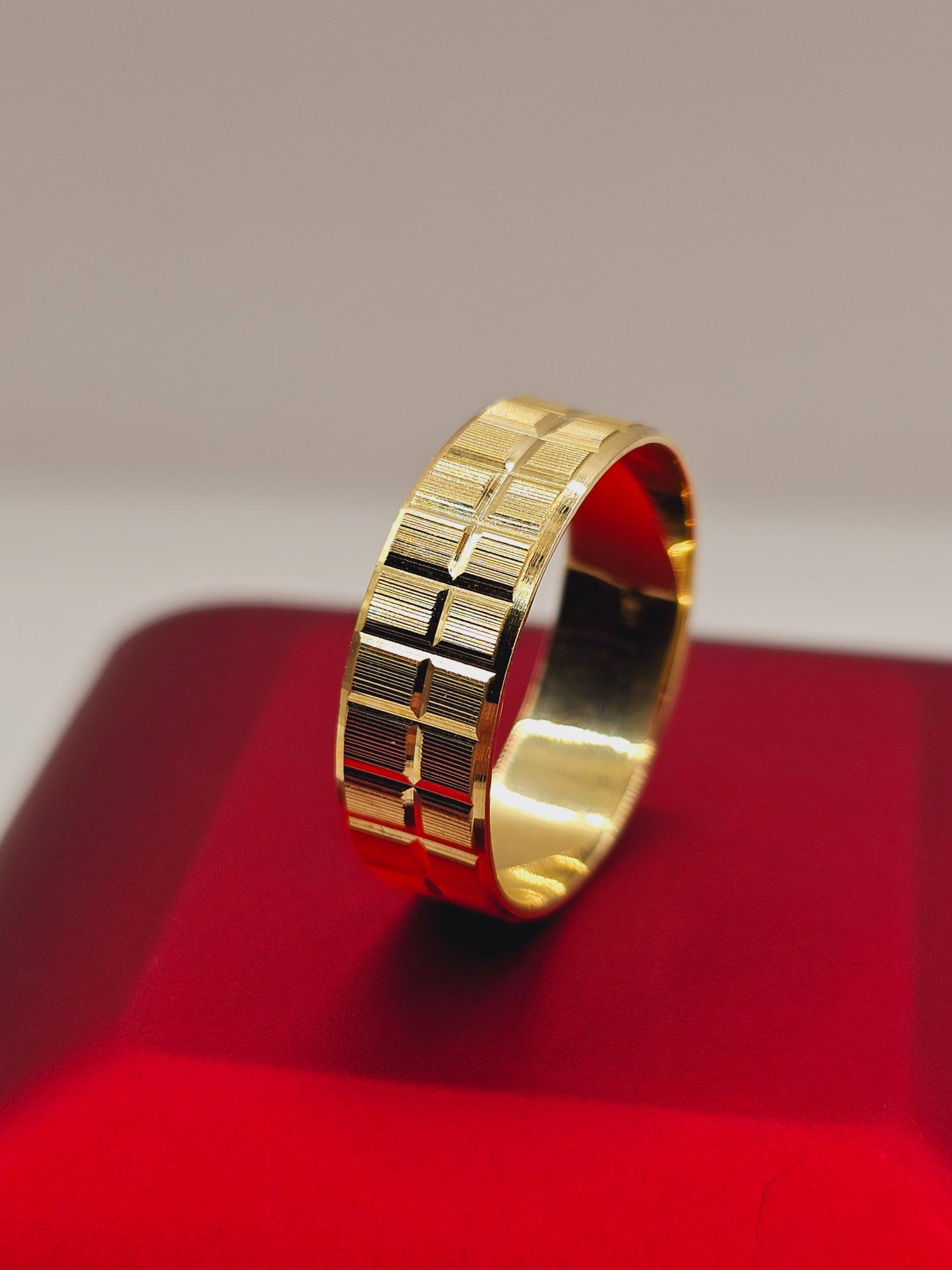 Argolla de matrimonio cruces satinadas 6 mm 4 grs Oro 18k 5