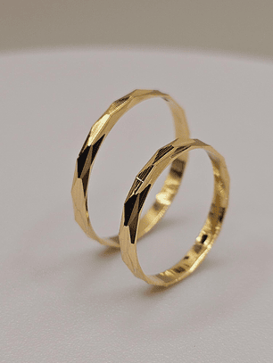 Ilusiones talladas rombos 2 mm 2 grs Oro 18k