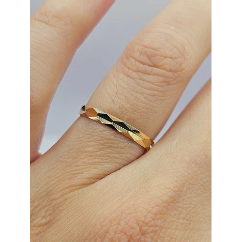 Ilusión tallada rombo 2 mm 1 gr Oro 18k