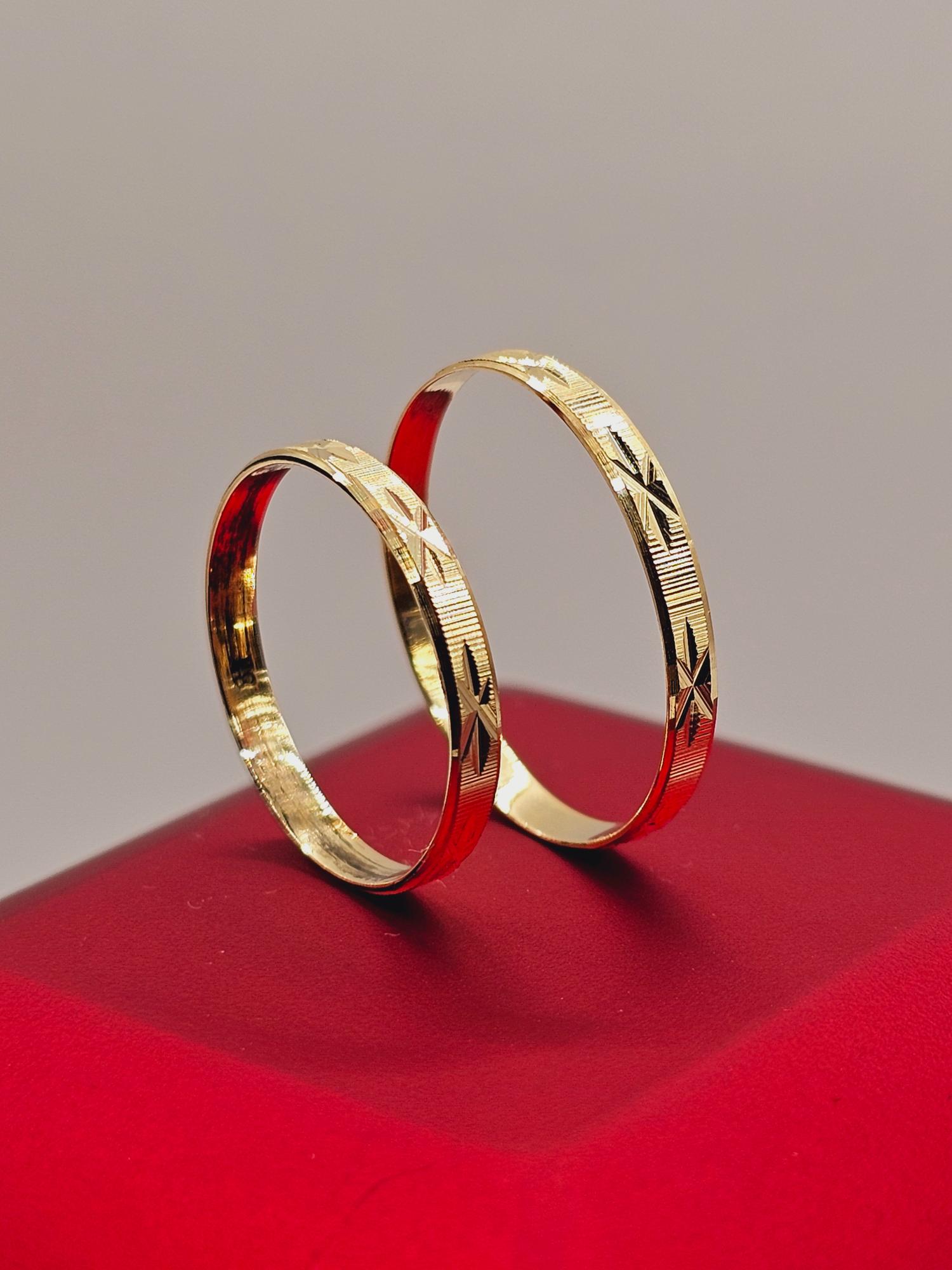 Ilusiones talladas asteriscos 2 mm 2 grs Oro 18k 1