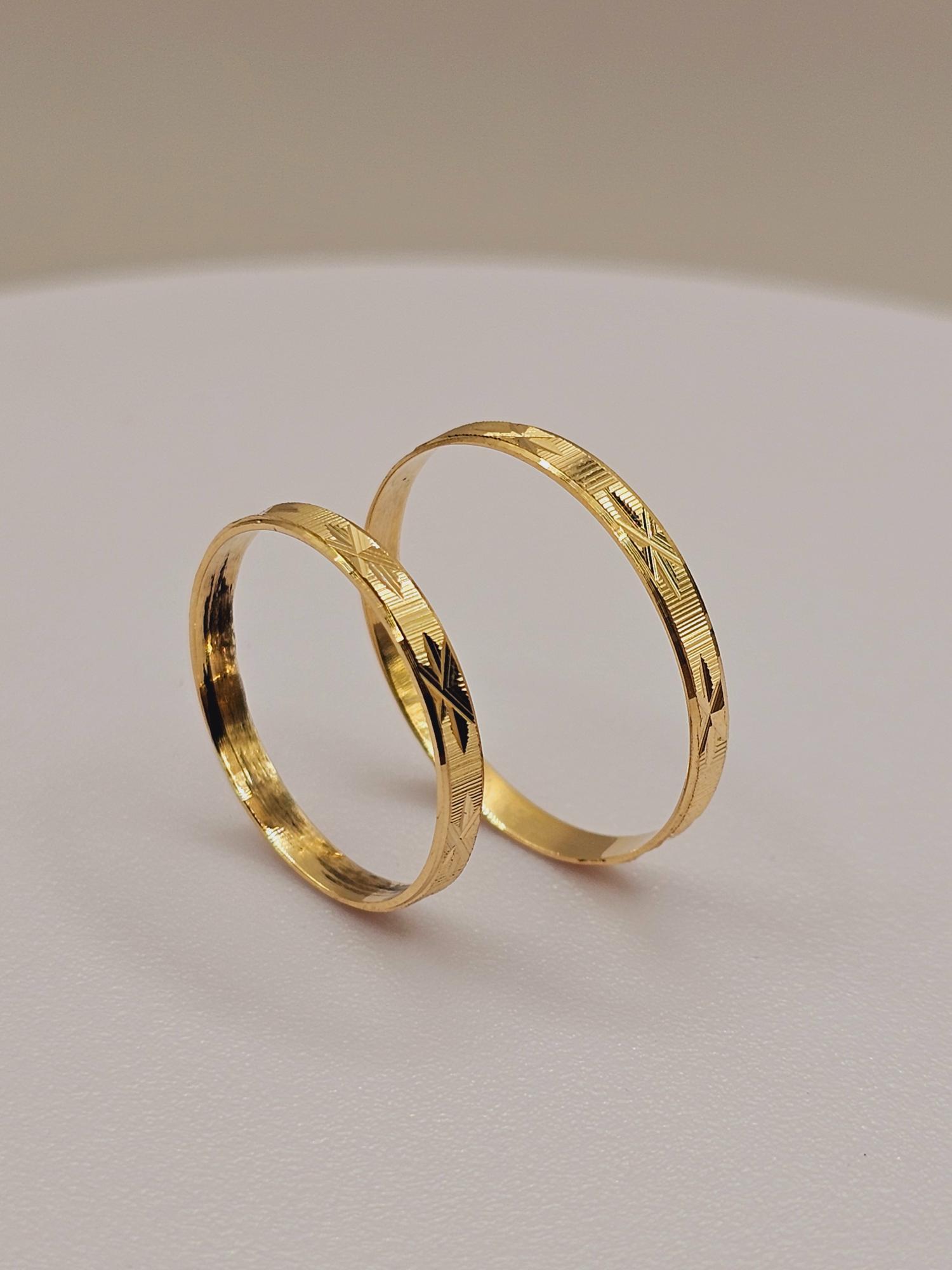 Ilusiones talladas asteriscos 2 mm 2 grs Oro 18k 3